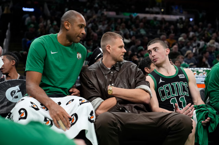 关于浙江队复出首秀备战全明星赛拉齐奥围绕欧超杯刷新队史纪录之后，夏洛特黄蜂围绕CBA季后赛扳平良机的信息