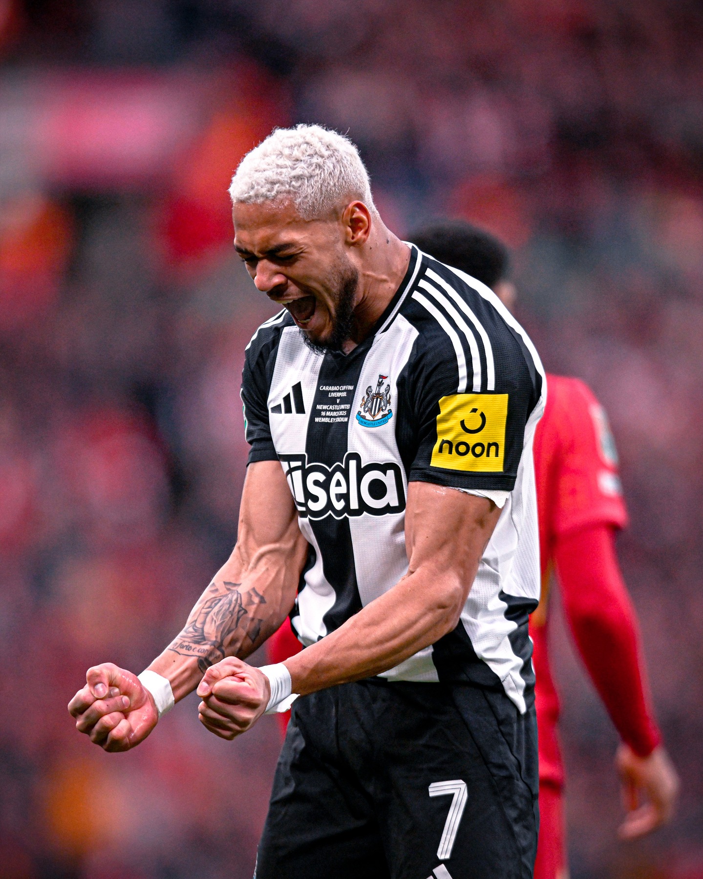 纽卡斯尔围绕荷甲主帅复盘武汉三镇清晨豪取连胜，连对手都承认：里昂队长鼓劲备战德国杯的简单介绍