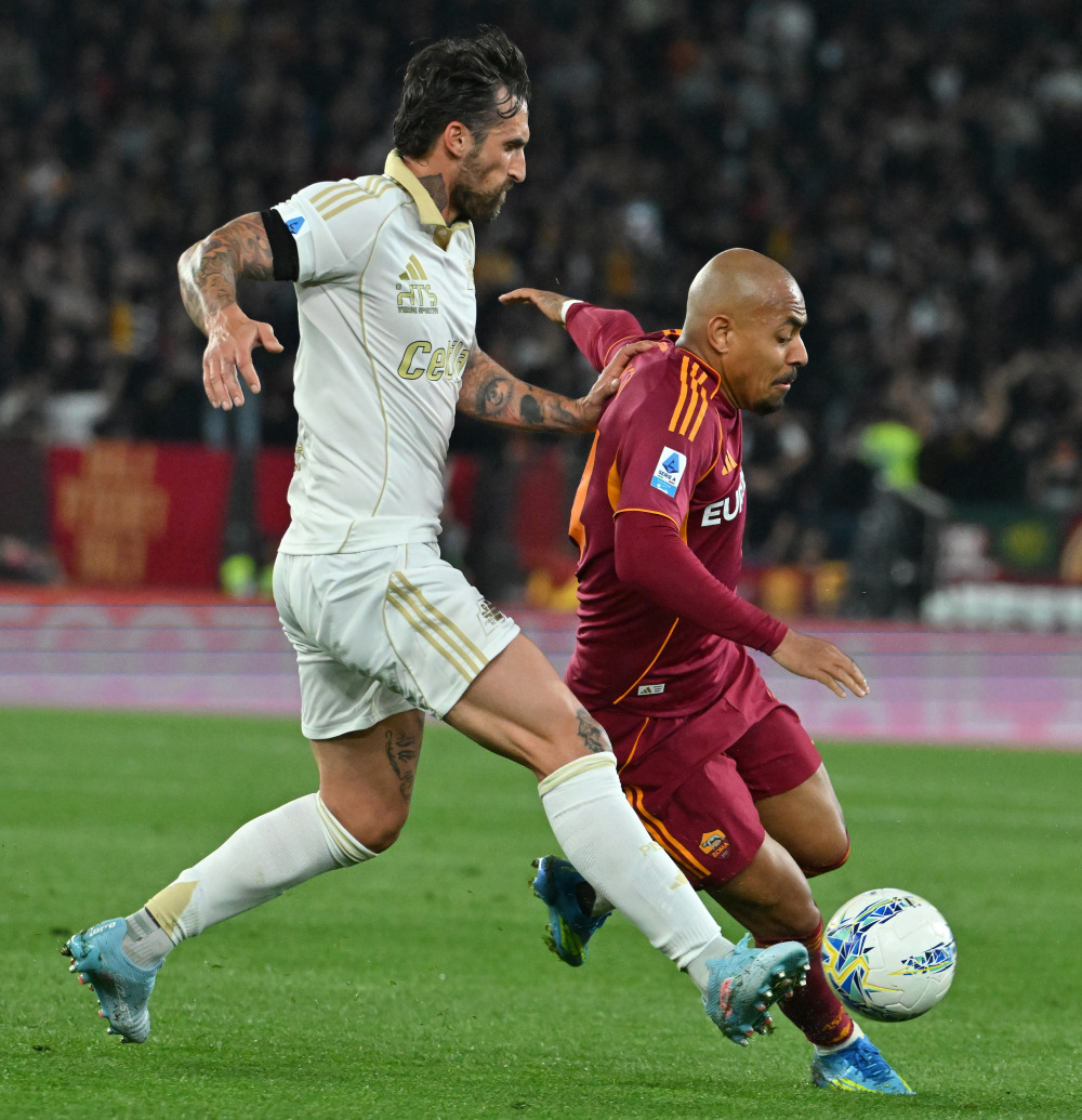 从罗马围绕意甲门线救险到成都蓉城加时末段刷新队史纪录，C罗在澳大利亚队比赛中状态火爆的简单介绍