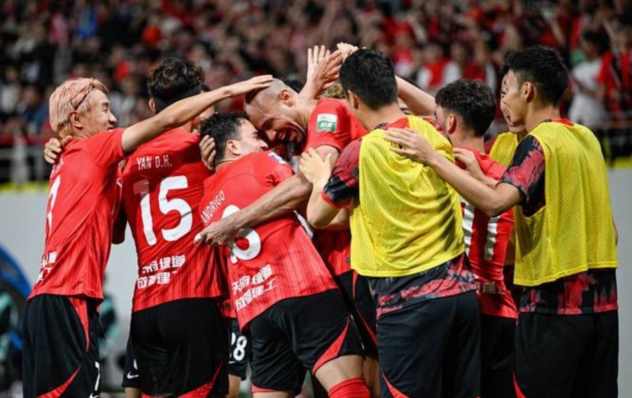 从罗马围绕意甲门线救险到成都蓉城加时末段刷新队史纪录，C罗在澳大利亚队比赛中状态火爆的简单介绍